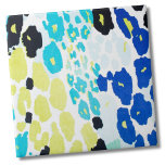 Trendy Modern Leopard Muster Fliese<br><div class="desc">Trendy Glam Vibrant Aqua Blue Limon Leopard Print Keramik Tile. Spaß und lebhafter Leopardendruck. Die Farbe ist hellgrün, blau, schwarz und türkis. Ob Sie gewollt haben, diese Kachel als kleinen Untersetzer oder Trivet für einen Drink oder Teller zu verwenden... oder Sie wollte, groß mit einem Küchenrücken oder Badezimmerfliesen zu gehen,...</div>