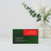 Trendy Modern Red Strip Green Business Card Visitenkarte (Stehend Vorderseite)