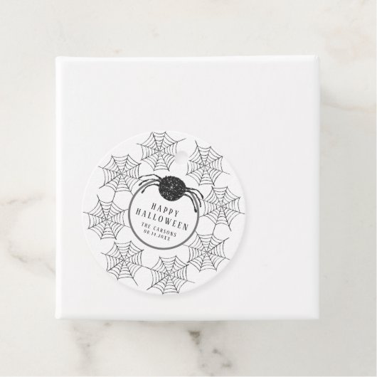 Trendy Modern Schwarz-weiß Spider WebHalloween Geschenkanhänger (Beispiel)