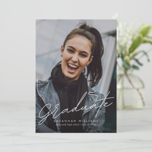 Trendy Modern Simple Script 2 Foto Abschluss Ankündigung (Stehend Vorderseite)