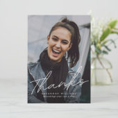 Trendy Modern Simple Script Drei Foto Abschluss Dankeskarte (Stehend Vorderseite)