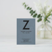 Trendy moderne, blau-graue Monogramm Visitenkarte (Stehend Vorderseite)