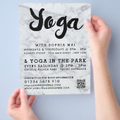 Trendy Moderne rosa Yoga Class Werbung Flyer (Hand)