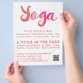 Trendy Moderne rosa Yoga Class Werbung Flyer (Hand)