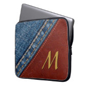 Trendy Monogram Denim and Leather Laptopschutzhülle (Vorderseite Links)