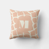 Trendy Monogram Stylized Giraffe Pattern Pillow Kissen (Rückseite)