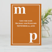 Trendy Niedlich Monogram Burnt Orange Save the Dat Einladung (Stehend Vorderseite)