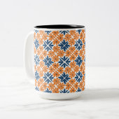 Trendy Orange Blume Zweifarbige Tasse (Vorderseite Links)