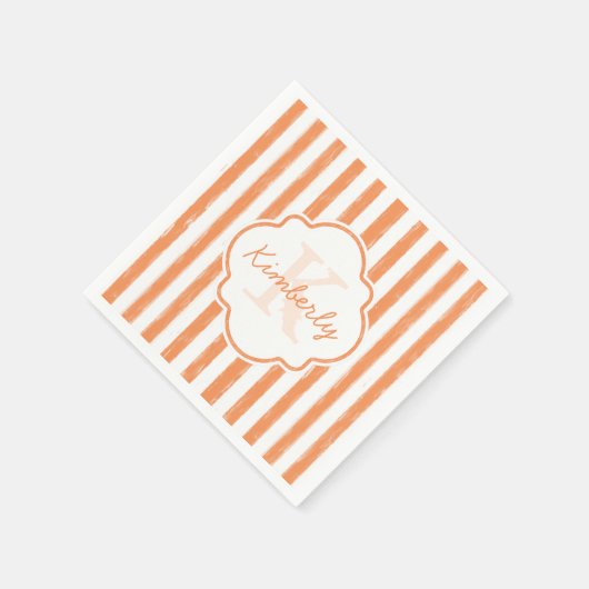 Trendy Orange Painted Stripes Monogramm und Name Serviette (Ecke)