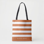 Trendy Orange Stripe Pattern Tasche<br><div class="desc">Trendy verbrannte orange-weiße Streifen Muster,  Totenbeutel. Personalisieren Sie Ihre Daten mit Name und Brautparty.</div>