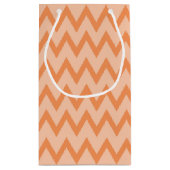 Trendy Orange Zickzack Zigzag Name und Monogram Kleine Geschenktüte (Rückseite)