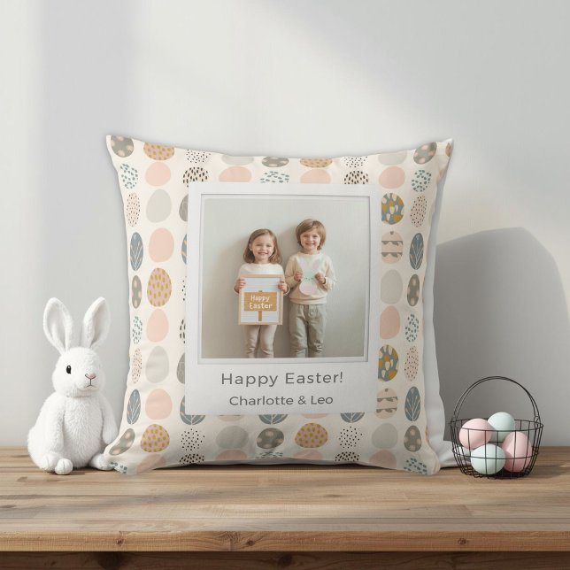Trendy Pastel Easter Photo Throw Pillow | Personal Kissen (Von Creator hochgeladen)