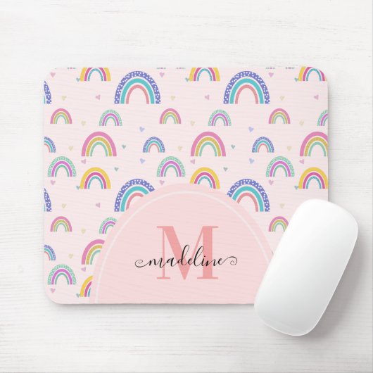 Trendy Pastel Rainbow Heart Elegantes Monogramm Mousepad (Mit Mouse)