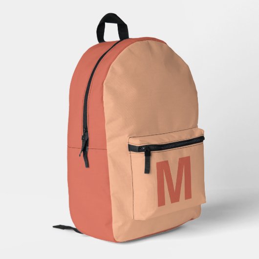 Trendy peach terra cota with Monogram name Bedruckter Rucksack (Rückseitige Ecke links)