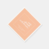 Trendy Peach & White Moderne Minimalistische Hochz Serviette (Ecke)