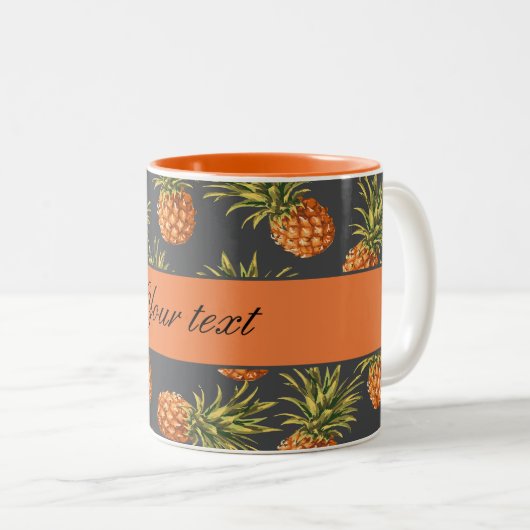 Trendy personalisierte Ananas Zweifarbige Tasse (VorderseiteRechts)