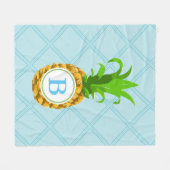 Trendy Pineaple & Initial Letter Fleecedecke (Vorderseite (Horizontal))