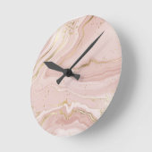 Trendy Pink and Gold Marmorkunst Runde Wanduhr (Winkel)