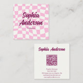 Trendy Pink Checkerboard with QR Code Quadratische Visitenkarte (Vorne/Hinten)