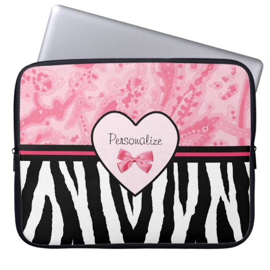 Trendy Pink und Black Zebra Muster Bow und Name Laptopschutzhülle (Vorderseite)