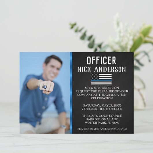 Trendy Police School Abschluss Ankündigung (Stehend Vorderseite)