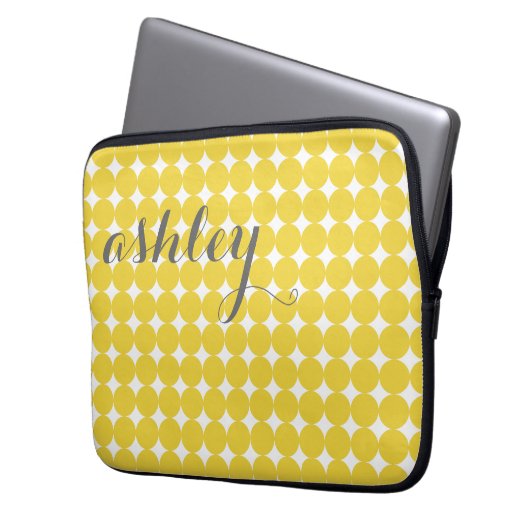 Trendy Polka Dot Pattern mit Namen - gelb grau Laptopschutzhülle (Vorderseite Links)