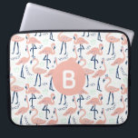Trendy Princess Flamingo Muster Monogram Pink Laptopschutzhülle<br><div class="desc">Niedliche Flamingos mit Kronen Muster mit Monogramm Laptop-Hülle.</div>