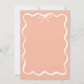 Trendy Quirky Wavy Hand Drawn Bow Baby Dusche Einladung (Rückseite)