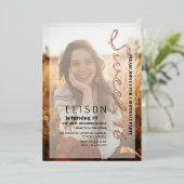 Trendy Rah-rah Modernes Script 2 Foto Sweet 16 Ros Folieneinladung (Stehend vorne)