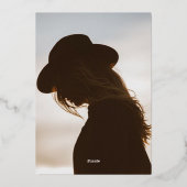 Trendy Rah-rah Modernes Script 2 Foto Sweet 16 Ros Folieneinladung (Rückseite)