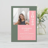 Trendy Retro Pink Green Foto Graduation Party Einladung (Stehend Vorderseite)