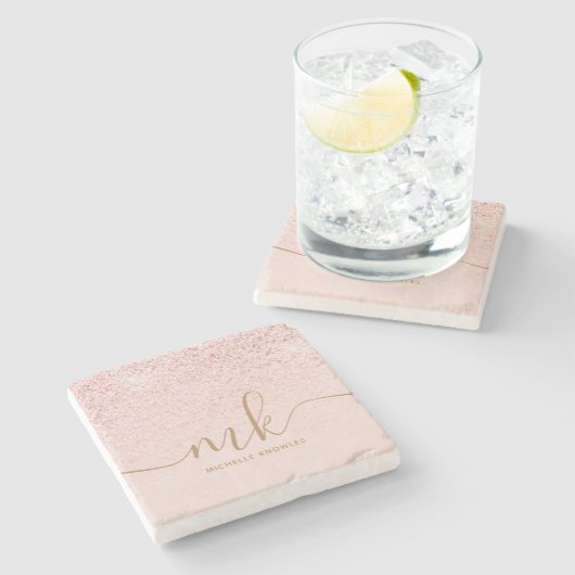 Trendy Rose Gold Glitzer Extravagante Initialen un Steinuntersetzer (Seitenansicht)