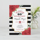 Trendy Rote Rosen 60. Überraschung Geburtstag Einladung (Stehend Vorderseite)