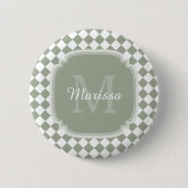 Trendy Sage Green Checked Mit Monogramm Name Button (Vorderseite)