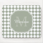 Trendy Sage Green Checked Mit Monogramm Name Mousepad (Vorne)