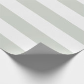 Trendy Sage Green und White Stripes Geschenkpapier (Ecke)