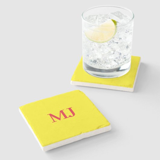 Trendy schlichte Monogramm-Initialen Steinuntersetzer (Seitenansicht)