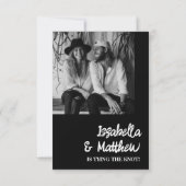 Trendy Schwarz-weiß Bow Modern Simple Wedding RSVP Karte (Rückseite)