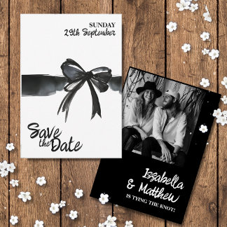 Trendy Schwarz-weiß Bow Modern Simple Wedding RSVP Karte
