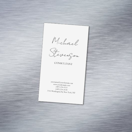 Trendy Schwarz-weiß Handwriting Minimalistisch Magnetische Visitenkarte (Beispiel)