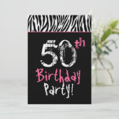 Trendy Schwarz-weiß Pink Zebra 50. Geburtstag Einladung (Stehend Vorderseite)