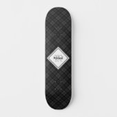 Trendy Schwarz-weiß tartan Personalize Monogram Skateboard (Vorderseite)