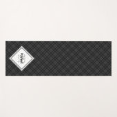 Trendy Schwarz-weiß tartan Personalize Monogram Yogamatte (Vorderseite (Horizontal))