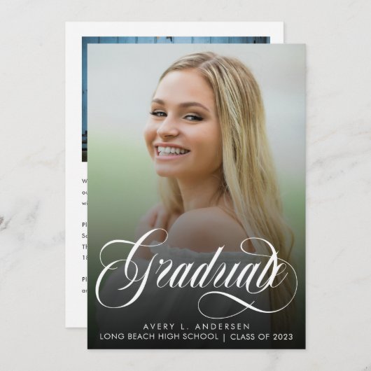 Trendy Script Calligraphy White Overlay Abschluss Ankündigung (Vorne/Hinten)