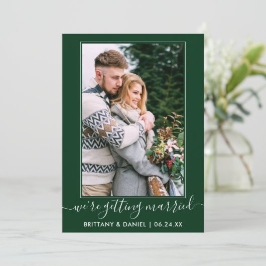 Trendy Script Getried Forest Green Save The Date (Stehend Vorderseite)