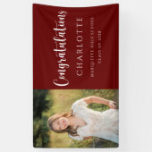Trendy Script Maroon Abschluss Foto Banner (Vertikal)