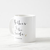 Trendy Script "Mutter der Braut" Kaffeetasse (Vorderseite Links)