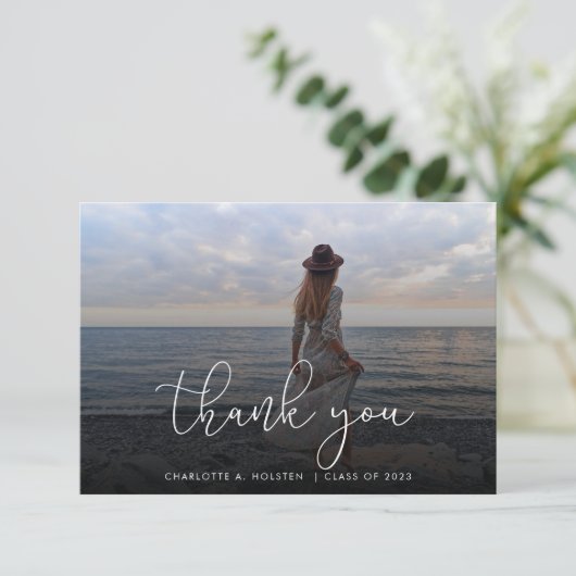 Trendy Script Overlay Multi-Foto-Abschluss Dankeskarte (Stehend Vorderseite)