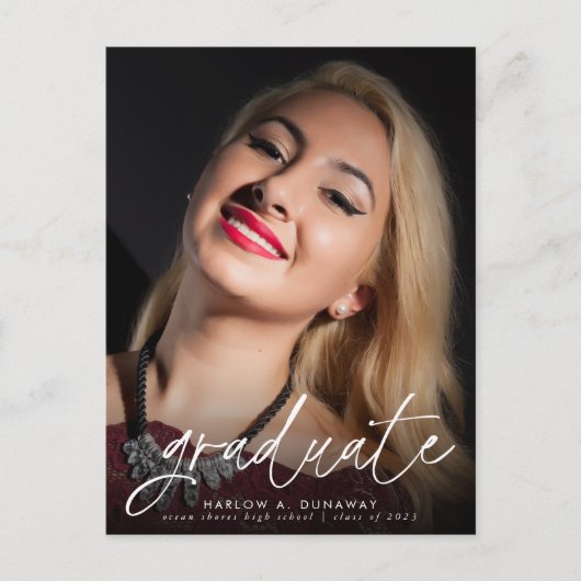 Trendy Script Zwei-Foto-Abschluss-Ankündigung Postkarte (Vorderseite)