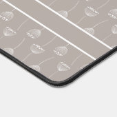 Trendy Seed Pod Pattern Monogram A Schreibtischunterlage (Ecke)